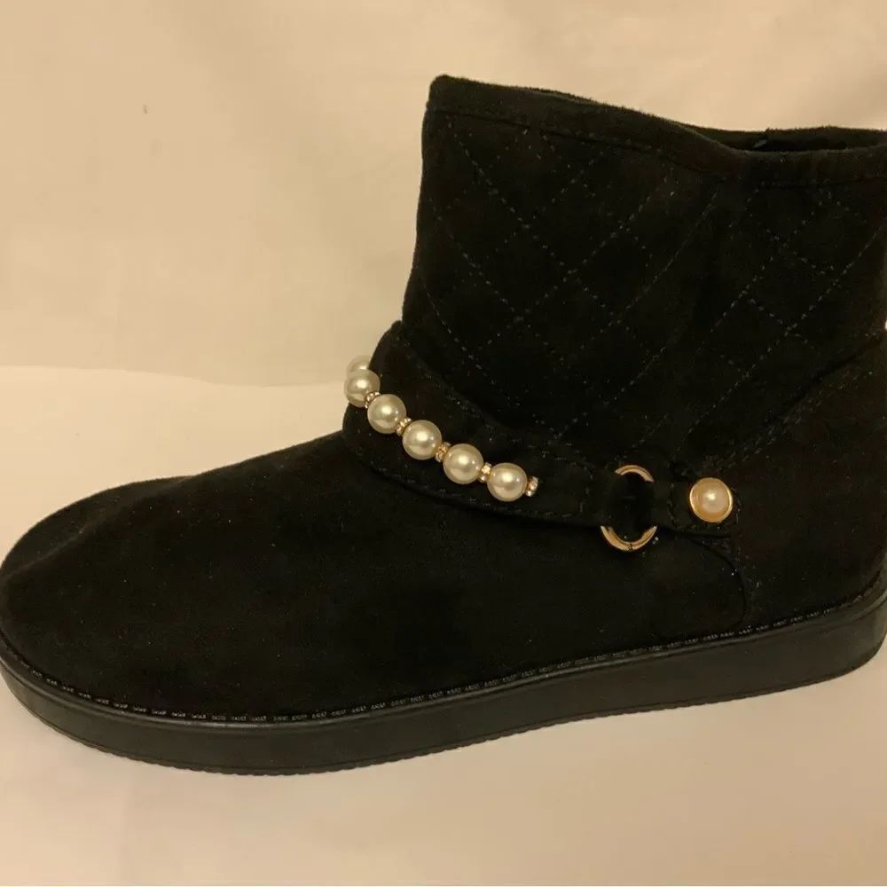 Unisa black faux fur lined suede boots womens 7.5